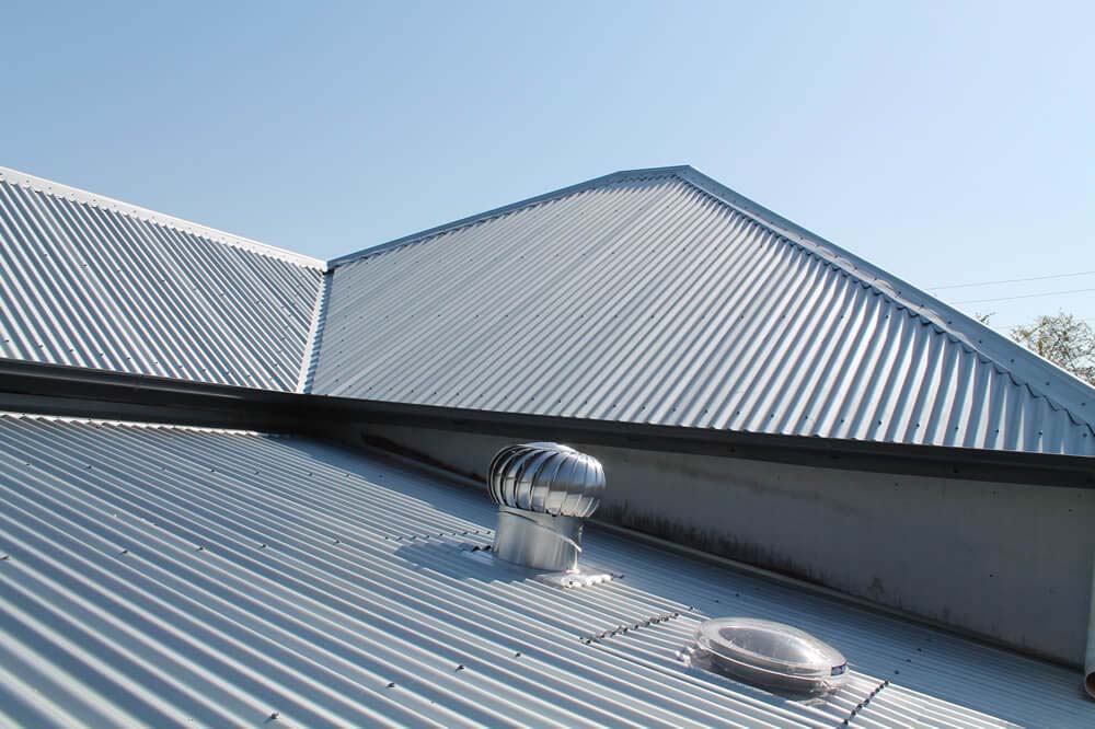 What Are The Problems With Metal Roofs?