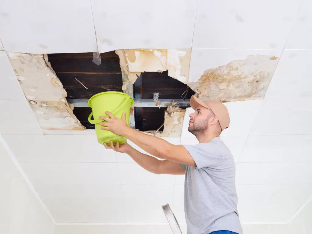 How To Fix A Leaking Roof